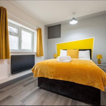Stunning One Bedroom Apartments Near Shops & Central Cardiff Exteriér fotografie