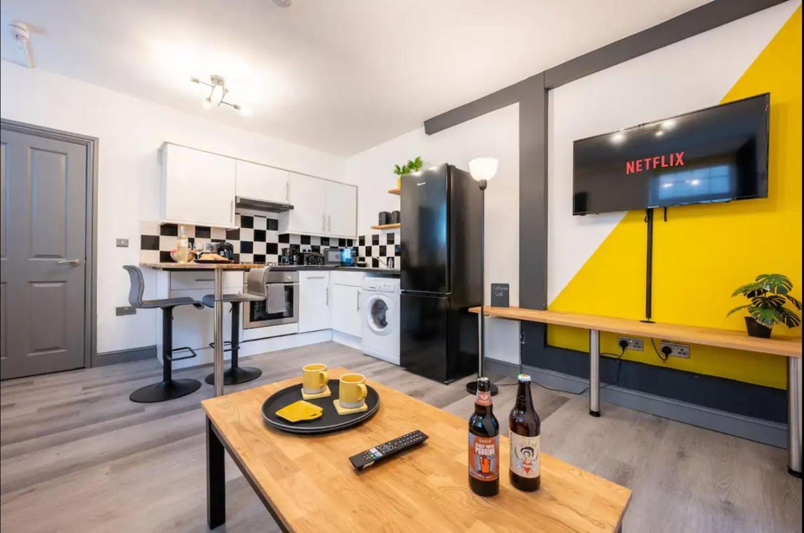 Stunning One Bedroom Apartments Near Shops & Central Cardiff Exteriér fotografie